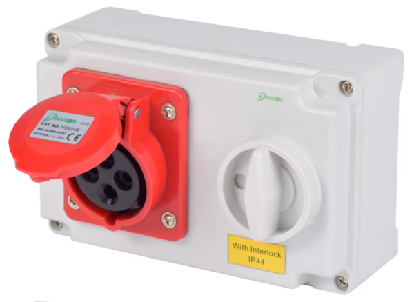 32A 3P+E 380-415v Interlock Switched Socket 6h - IP44